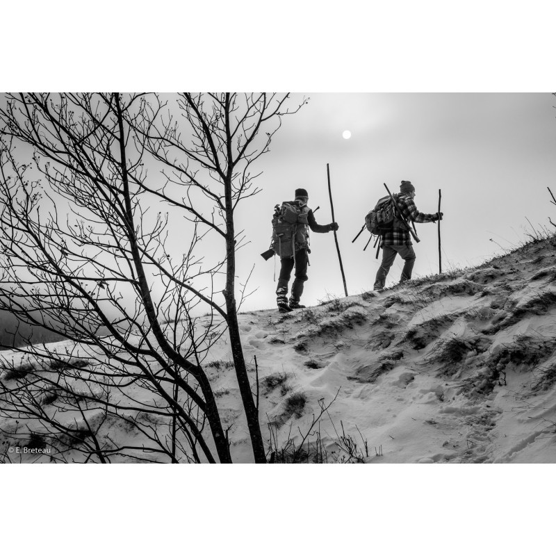 Derrière les montagnes, Emmanuel Breteau